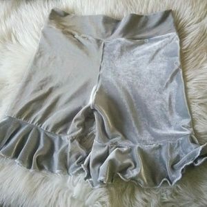 Velvet ruffle shorts